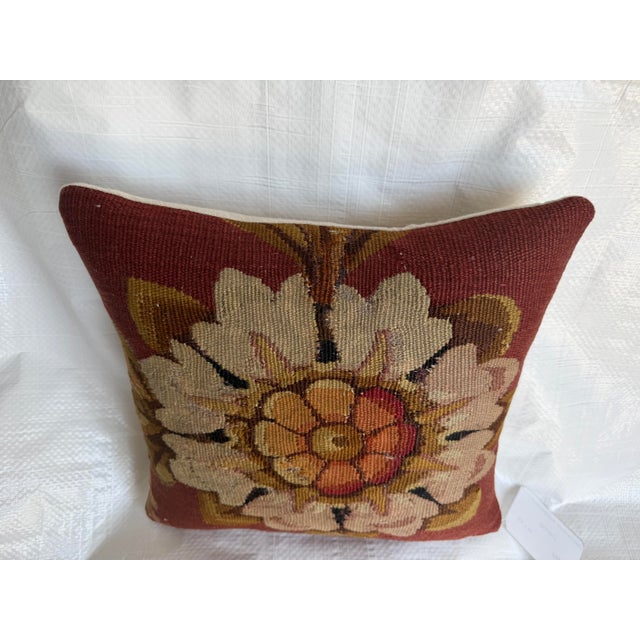 18th Century French Aubusson Floral Medallion Pillow For Sale In Los Angeles - Image 6 of 7