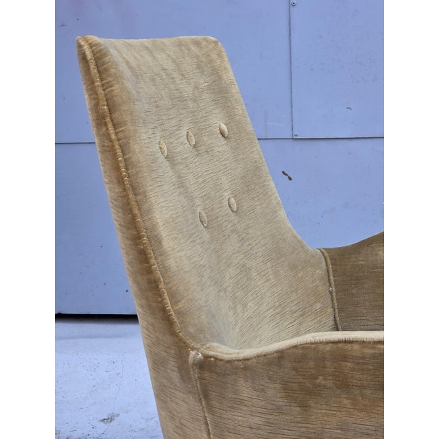 Vintage Italian Chair with Wooden Feet and Velvet Fabric, 1950s For Sale - Image 4 of 10
