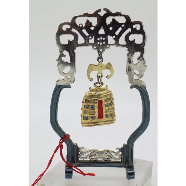Handcrafted in Florence, Tuscany, during the 1980s to 1990s by the prestigious silversmith house Etruria, this solid 800...