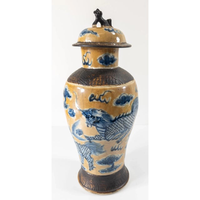 19th Century Chinese Cafe-Au-Lait Garniture Vase With Blue Foo Dogs or Qylin For Sale In New York - Image 6 of 18