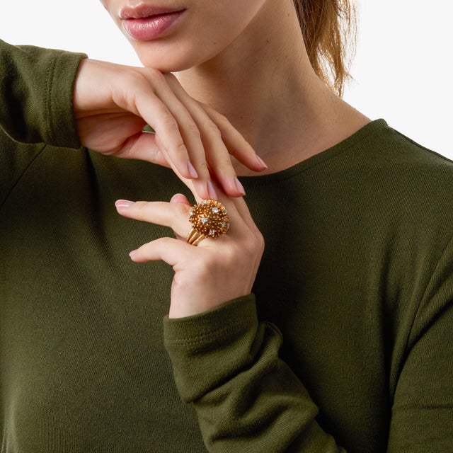 1970s 1970s Ruser Diamond Dandelion 14k Yellow Gold Ring, Size 5.5 For Sale - Image 5 of 6