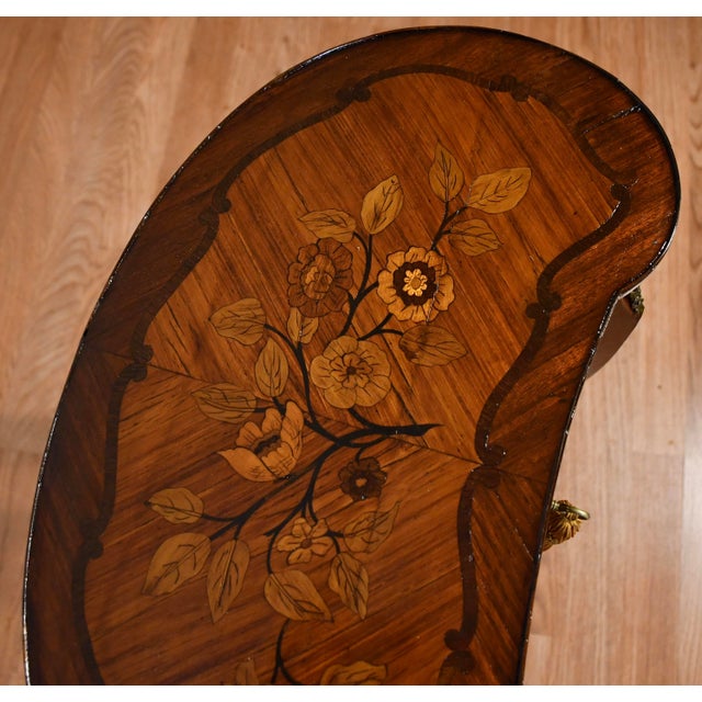 French 1900s Antique French Louis XV Walnut & Satinwood Inlay Side / End Table France For Sale - Image 3 of 17