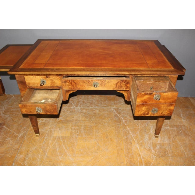 Brown Walnut Restoration Desk, 19th Century For Sale - Image 8 of 15