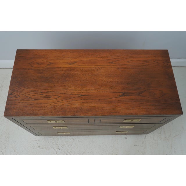 Henredon Campaign Style Oak 2 Over 2 Drawer Chest For Sale In Philadelphia - Image 6 of 18