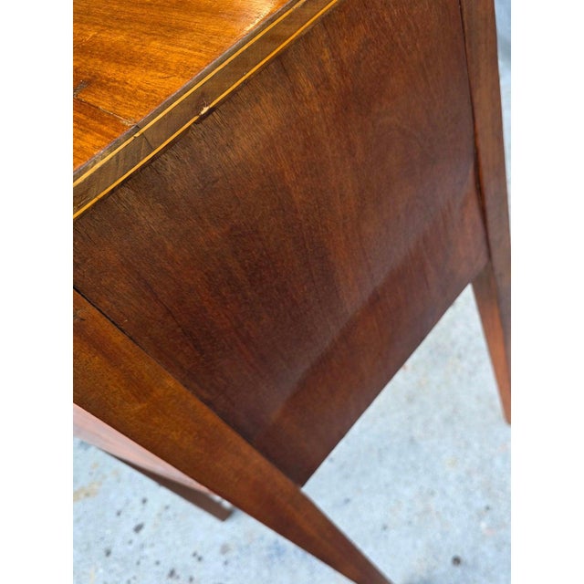 English George III Sheraton Mahogany Bowfront Sideboard With Fan Marquetry, Circa 1790–1810 For Sale - Image 17 of 18