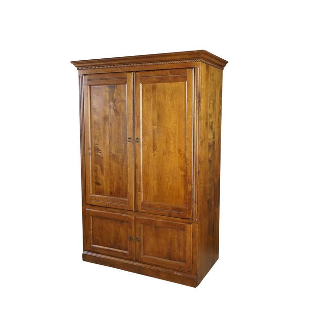 The Ethan Allen Country Crossing Maple TV Media Entertainment Cabinet (Model 17-9700) is a beautifully crafted, solid...