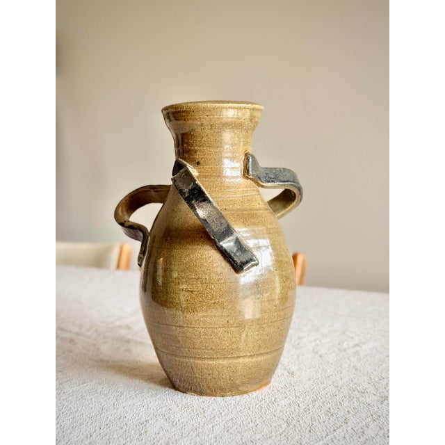 Japanese Three Handled Mid 20th Century Signed Studio Pottery Vessel With Sculptural Handles in Earth-Toned Glaze For Sale - Image 3 of 12