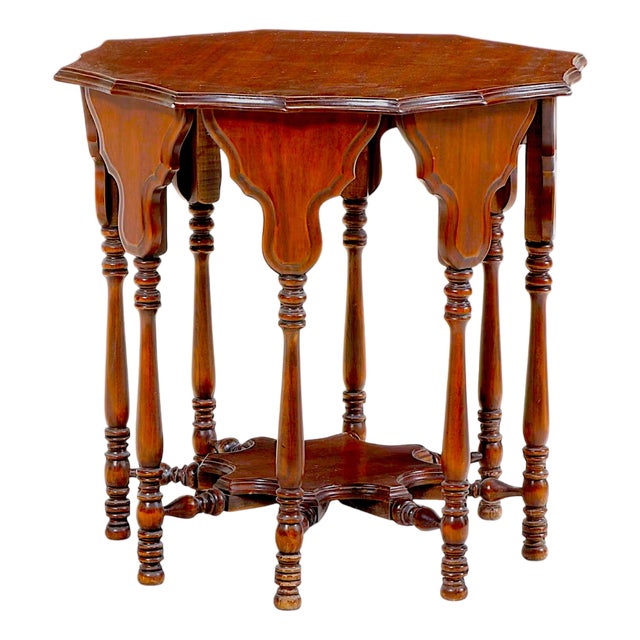 Early 20th Century Colonial Revival Side Table For Sale