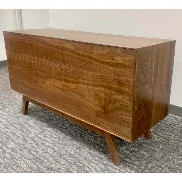 Mid-Century Modern Walnut Credenza For Sale In Atlanta - Image 6 of 12