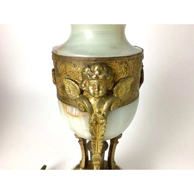 Early 20th Century French Gilt Bronze and Onyx Table Lamp For Sale - Image 4 of 12