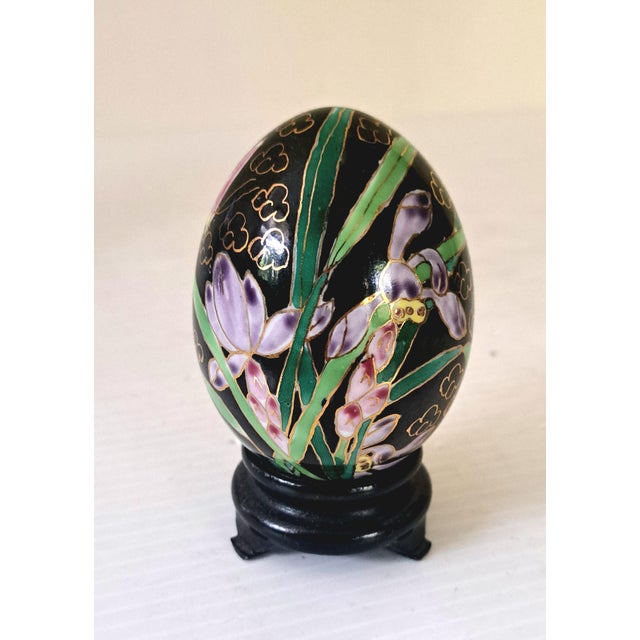Vintage Chinese Cloisonné Enamel Floral Eggs W/Black Stands Set of 4 For Sale In West Palm - Image 6 of 14