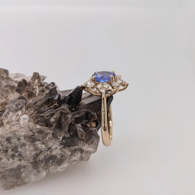 2.3Ct Snowflake Tanzanite Ring With Earth Mined Diamonds: Solid 14k Gold, 8.5mm, Size 6.75 For Sale - Image 9 of 10