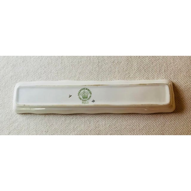 Ceramic Antique Hammersley Fine Bone China Pen Tray, Bird of Paradise Chinoiserie, Gold Rim, Made in England, Circa 1900–1920 For Sale - Image 7 of 15