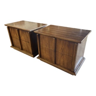 Vintage 1970s Henredon Side Tables - Pair For Sale