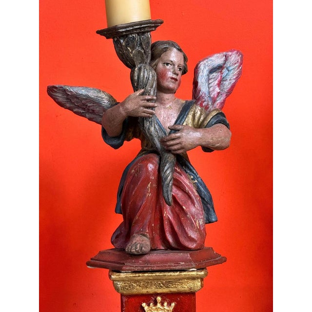 Mid 18th Century Spanish Baroque Polychrome Angel Torchères on Gilt Pedestals, 1750, Set of 2 For Sale - Image 5 of 9