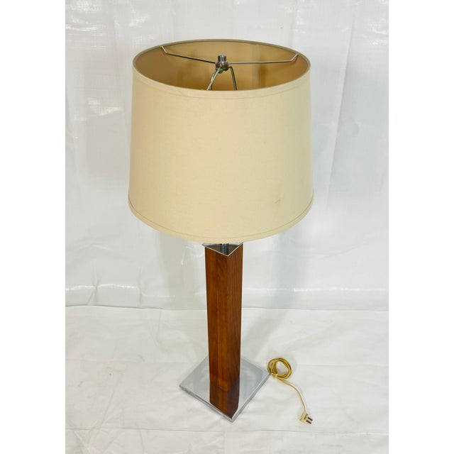 1960s Mid-Century Modern Walter Von Nessen Walnut and Chrome Table Lamp For Sale In Los Angeles - Image 6 of 15