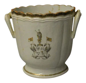 18th Century Chinese Export Porcelain Armorial Wine Bottle Cooler Cachepot Planter Vase