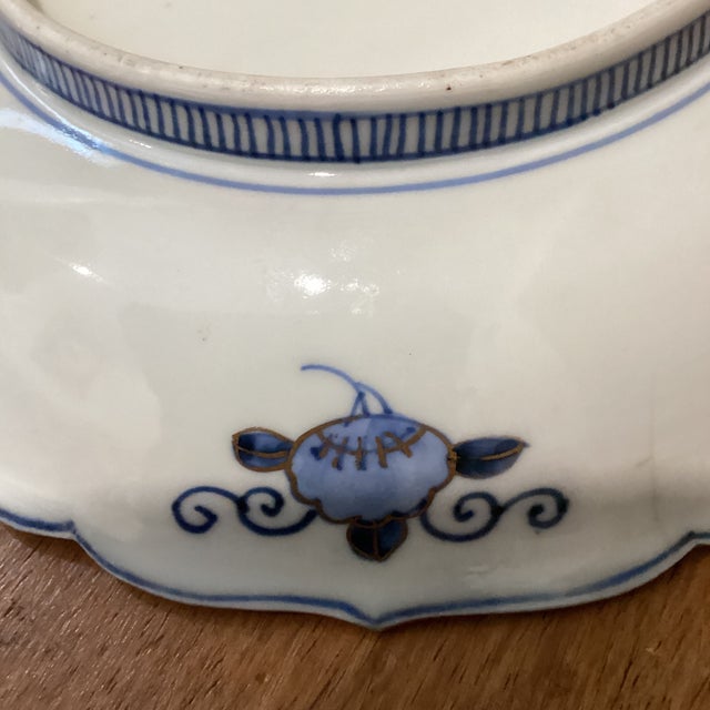 Antique Arita Porcelain Scalloped Hand Painted Imari Bowl Meiji Period (1868-1912) Japan For Sale - Image 9 of 12