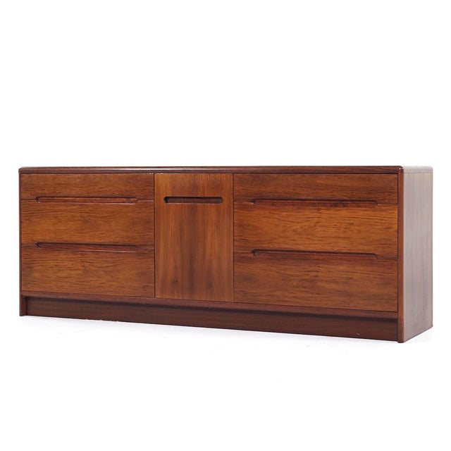 Mid-Century Modern Westnofa Style Mid Century Danish Rosewood Lowboy Dresser For Sale - Image 3 of 11