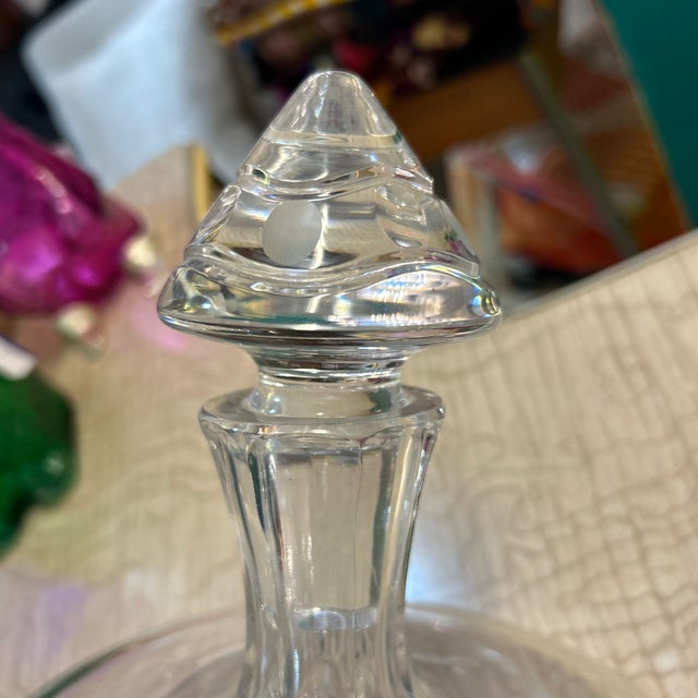 1960s Crystal Decanter Top Resting Flat and Matching Stopper For Sale - Image 5 of 12