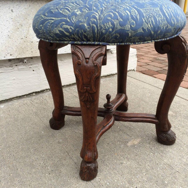 Italian Baroque Walnut Stool with Fortuny Upholstery For Sale - Image 4 of 10