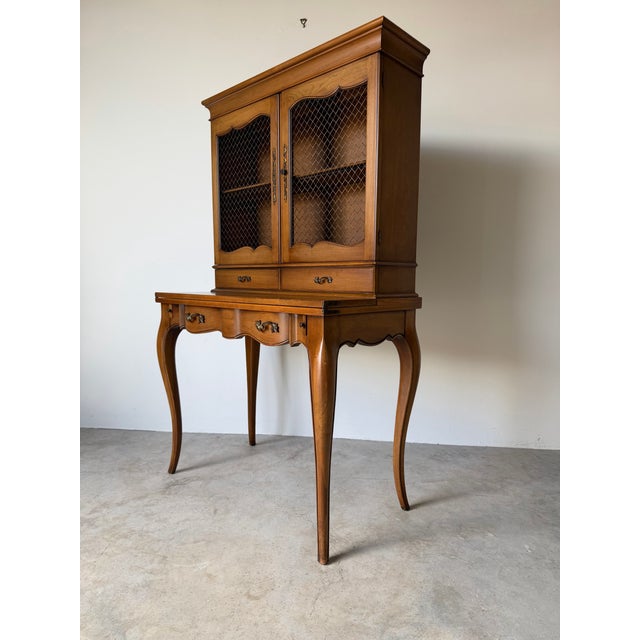 French Provincial Vintage Weiman French Provincial Louis XV-Style Secretary Desk With Bookcase Hutch For Sale - Image 3 of 13