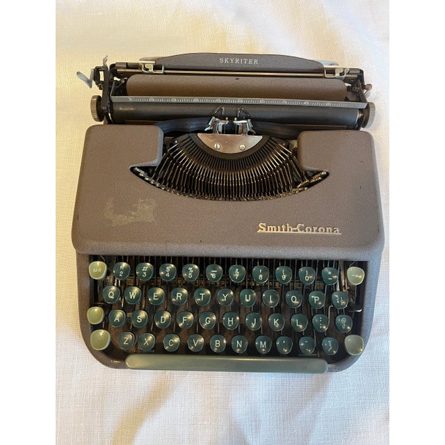 1950s Smith-Corona Portable Skywriter Typewriter For Sale - Image 13 of 13