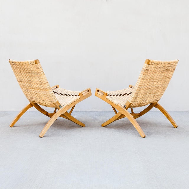 Hans Wegner Model 512 Folding Chairs in Rattan & Ash For Sale - Image 16 of 18