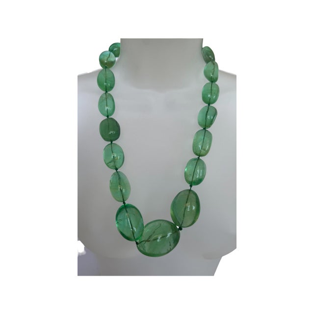 Green Gemstone Fluorite Bead Necklace Tumble Large Smooth Green Polished Nugget Adjustable Length For Sale - Image 8 of 18