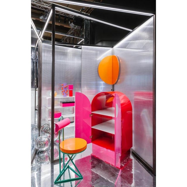 Galactica Shuttle Cabinet in Powder-Coated Aluminum by Altreforme For Sale - Image 4 of 11
