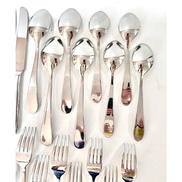 Wallace Flatware Set – Modern Teardrop Pattern, 18/10 Stainless Steel - Minimalist Table Setting – Service for Four For Sale - Image 9 of 12