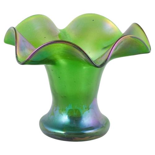Bohemia Green Glass Vase with Iridescent Surface attributed to Loetz, 1900s For Sale - Image 5 of 5
