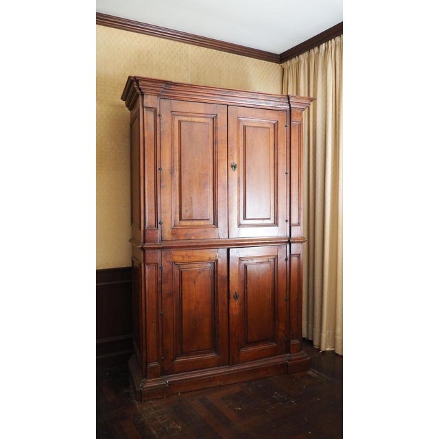 Antique 17th Century Cabinet in Walnut For Sale - Image 17 of 17