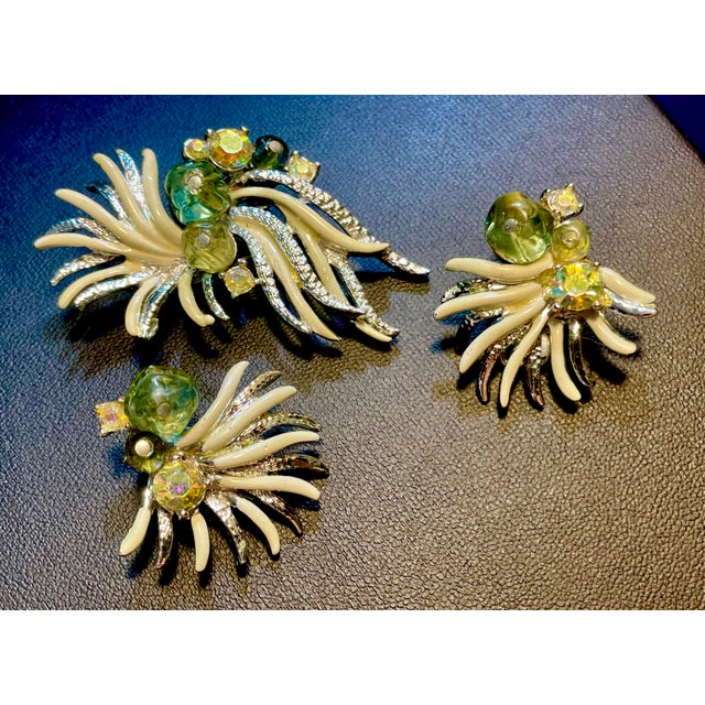 MCM Jewelry Coro Style Brooch and Earrings Set Off-White Enamel Tendrils Interleaved With Textured Silver-Tone Strands., 3 Pieces For Sale In South Bend - Image 6 of 6