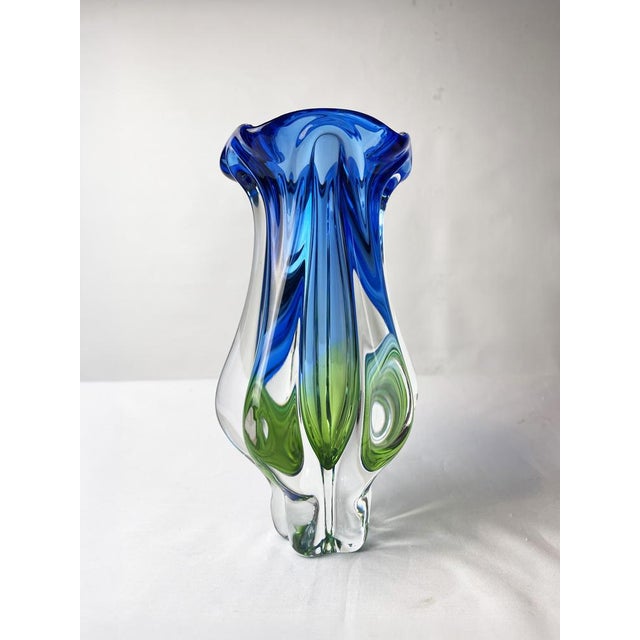 Blue Sommerso Marine Blue and Lime Art Glass Vase by Josef Hospodka for Chribska, 1960s For Sale - Image 8 of 11