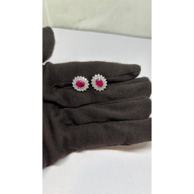Natural 18k Gold Diamond 1.93ct & Ruby 2.44ct Stud Earrings, Pair For Sale In New York - Image 6 of 6