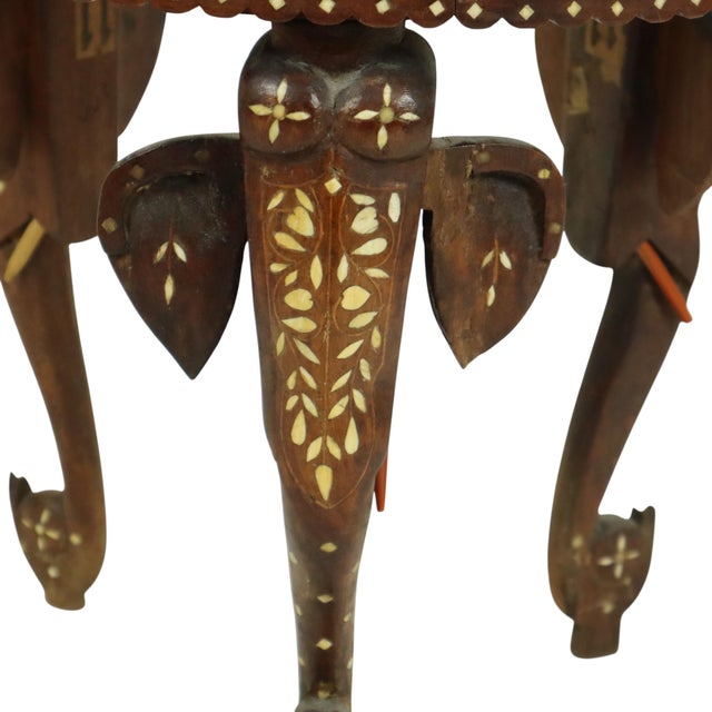 Anglo-Indian Taj Mahal Side Table in Teak, 1950s For Sale - Image 17 of 18