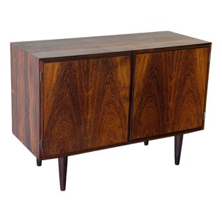 Mid Century Danish Rosewood Sideboard by Poul Hundevad – Vintage Scandinavian Storage Cabinet For Sale