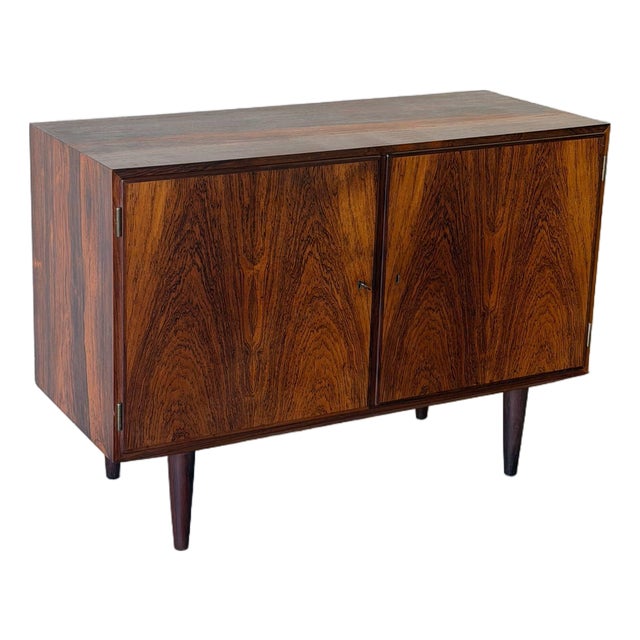 Mid Century Danish Rosewood Sideboard by Poul Hundevad – Vintage Scandinavian Storage Cabinet For Sale