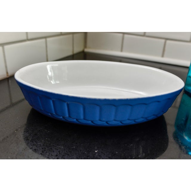 1930s Vintage French Blue & White Oval Ceramic Baking Dish | Embossed Scallop Pattern | 11" Stoneware Baker | French Pottery | Farmhouse Quiche For Sale - Image 5 of 9