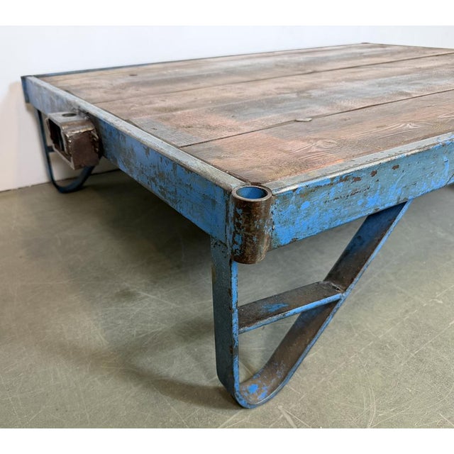 1960s Large Industrial Blue Coffee Table Cart, 1960s For Sale - Image 5 of 18