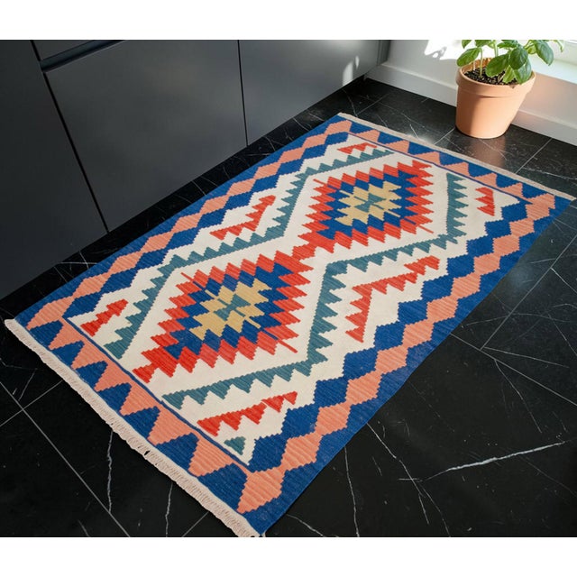 Mid-Century Modern 1980s Vintage Hand Woven Turkish Rug Flat Weave Wool Area Kilim Oushak Rug For Sale - Image 3 of 12