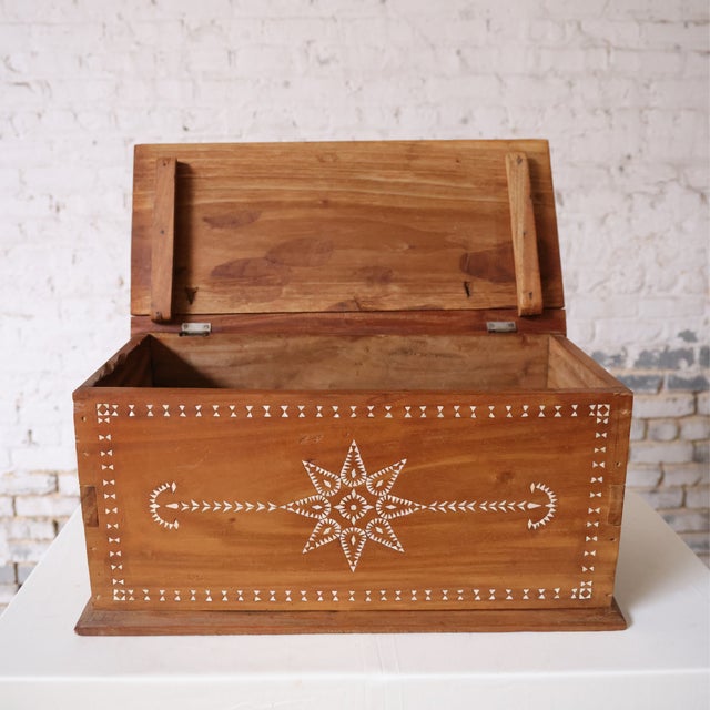 1900's North African Bone Inlaid Box (B) For Sale - Image 4 of 5