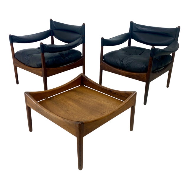 Lounge Chairs and Modus Coffee Table by Kristian Vedel for Søren Willadsen, 1960, Set of 3 For Sale