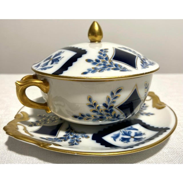 French Late 19th Century Sèvres Antique Lidded Bowl With Plate For Sale - Image 3 of 9