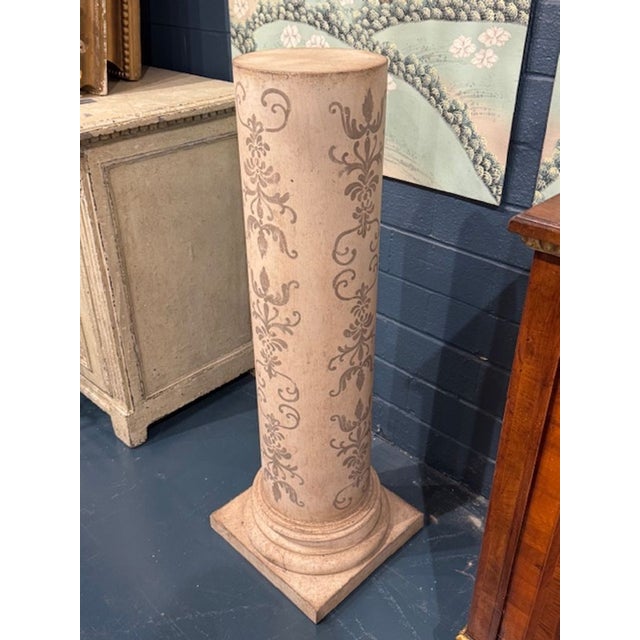 This product is a pair of Florentine hand-painted Italian pedestals in creme and grey. These would add a touch of elegance...