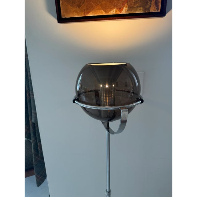1960s Vintage, Mid Century Modern Frank Ligttelijn for Raak Smoked Glass Orb Floor Lamp, Unmarked For Sale - Image 5 of 18