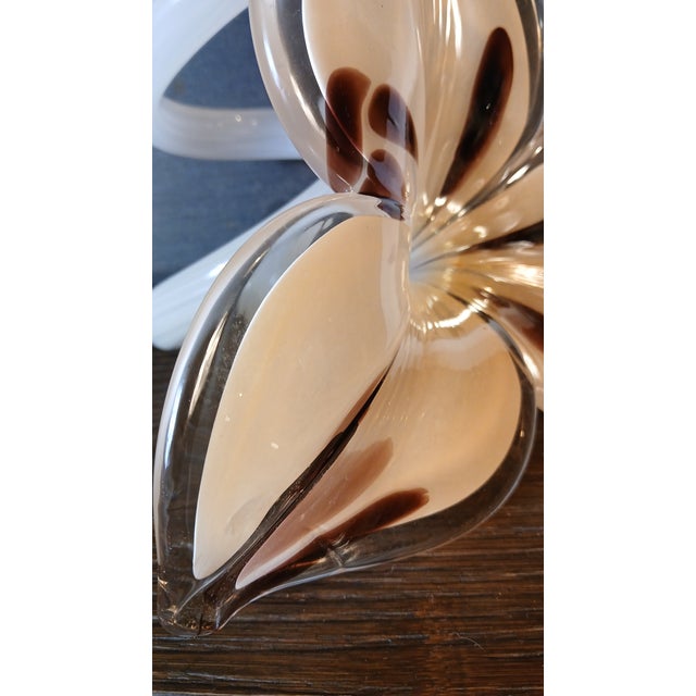 Mid 20th Century Vintage Hand-Blown Art Glass Lily Sculpture — In the Style of Murano For Sale - Image 5 of 13