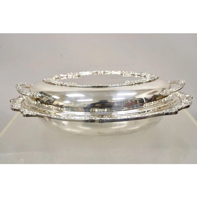Vintage Sheridan English Regency Lidded Silver Plated Vegetable Casserole Dish. Item includes glass liner with divider by...