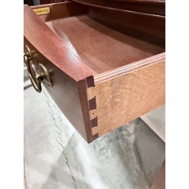 Late 20th Century Late 20th Century Hammary Federal Style Mahogany Console Table With Glass Top For Sale - Image 5 of 10